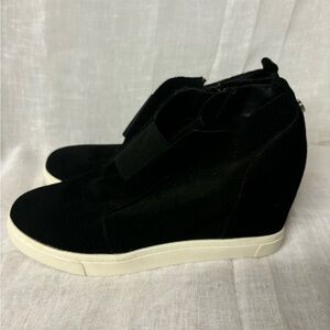 Steve Madden SZ 10 Leather / Suede Flavy Black slip on wedge shoes sneakers
